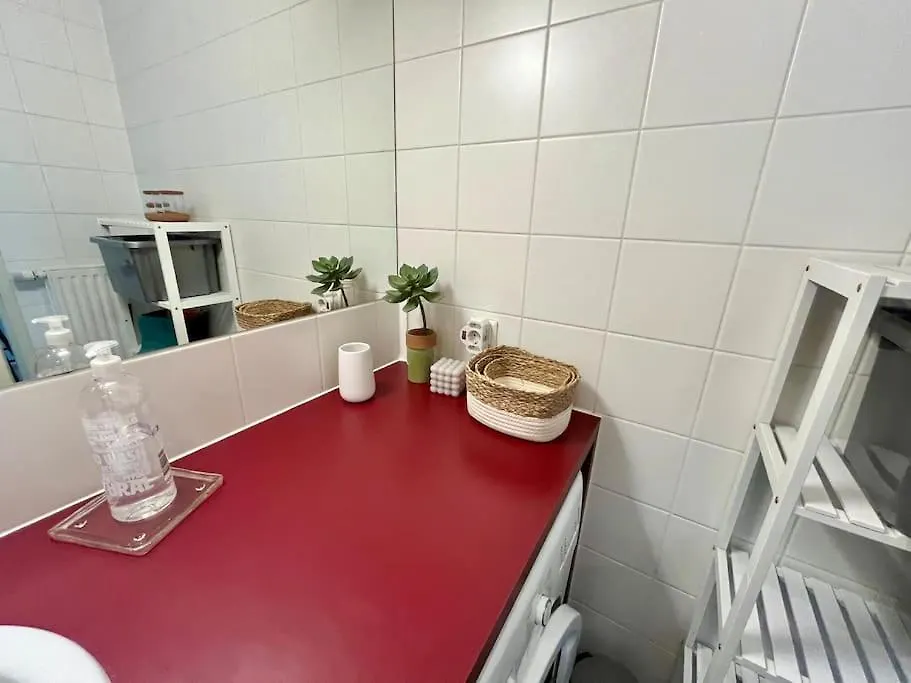 Spacious Apartment In The Popular 7Th District Vienna